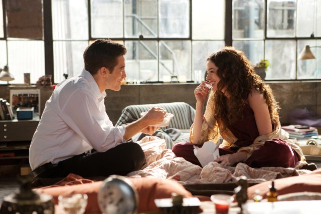 Love and Other Drugs Review By